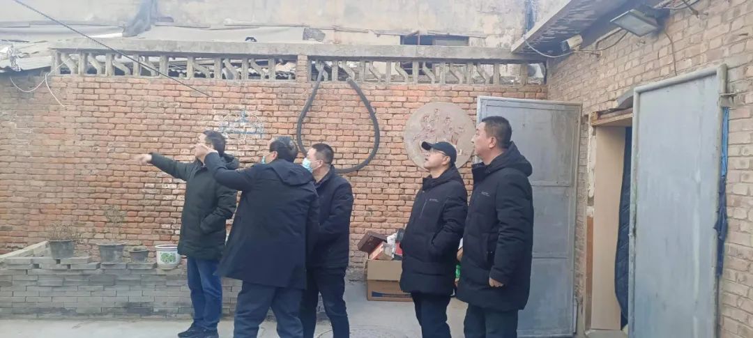 上,班,第,一天,公司,領導,到,一線,檢查,慰問, . 上班第一天，公司領導到一線檢查慰問